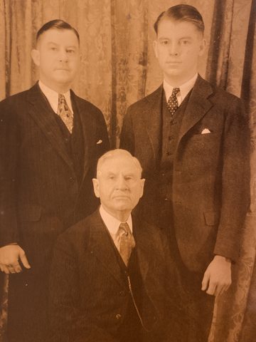 Thomas Lewis Latané Temple, Jr., Thomas Lewis Latané Temple and Thomas Lewis Latané Temple III (left to right)