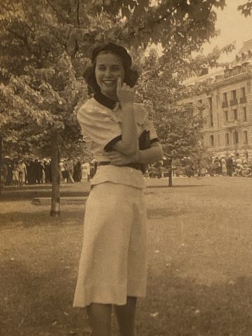 Josephine Bond
