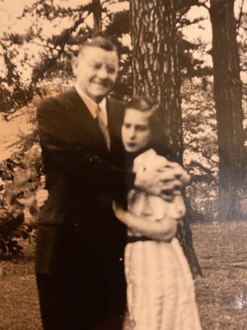 Thomas Lewis Latané Temple, Jr. and Josephine Bond (left to right)